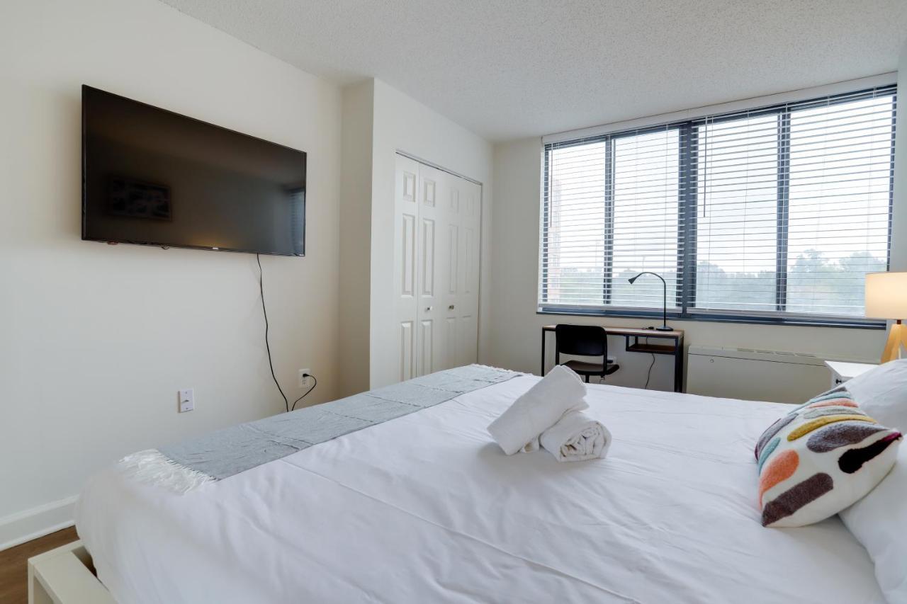 Modern & Charming Apt With Rooftop @Pentagon City Arlington Exterior foto